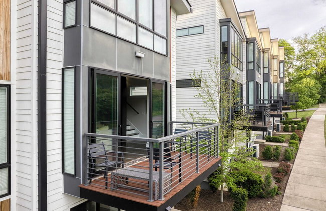 Luxe 4bdr w/ Balcony & Parking, 10 Mins to Broadway 9th Avenue by Avantstay - Foto 25