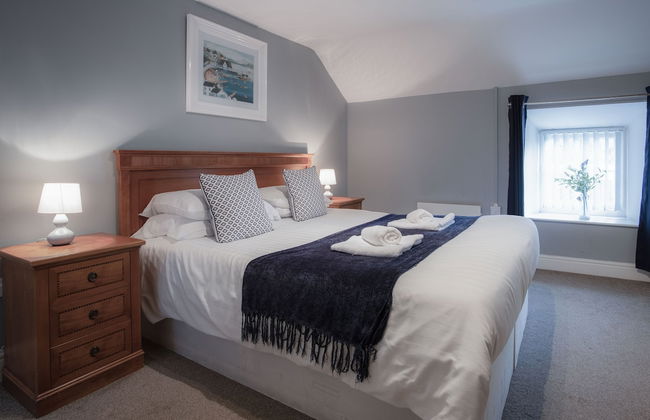 Fletcher Coach House - 3 Bedroom Cottage - Pendine - Photo 12