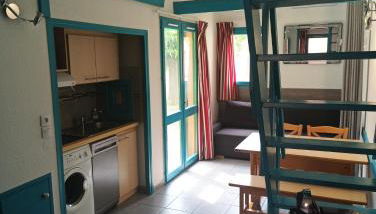 Maisonnette Topaze bleu - Foto 3, furniture, stove, dishwasher