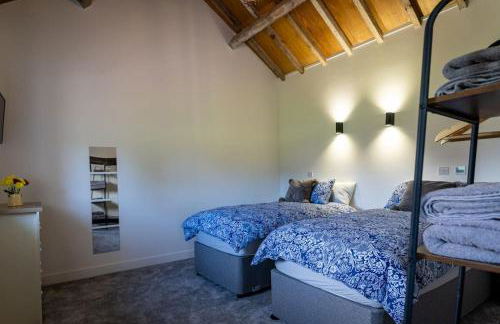 Long Barn, seaside cosy cottage for 8 - Photo 7