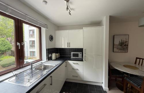 Cosy & Central 2 Bedrooms Apt - Foto 13
