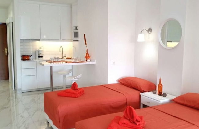 Santa Catalina Beach Flat by Canary365 - Photo 4