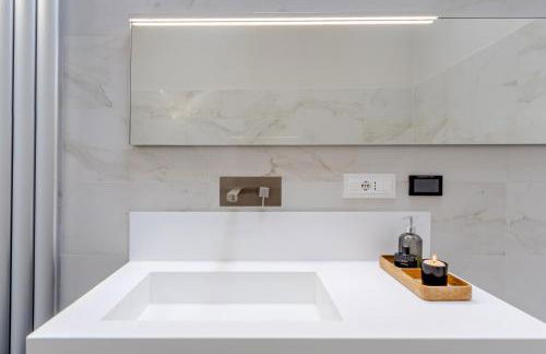 Incantevole vista dalle mura del castello. - Foto 32