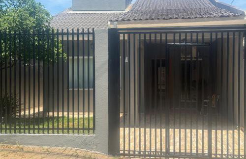 Conforto e ótima localização em Foz do Iguaçu! - Foto 3