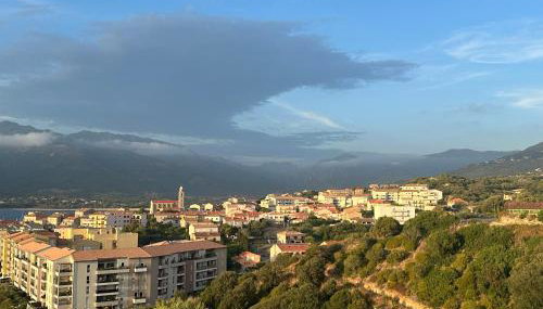 Superbe vue Mer et Montagne - T3 - 5mn des plages - Foto 3