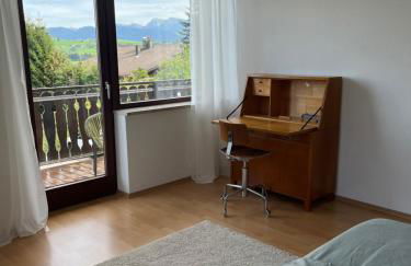 Helle Wohnung mit großem Balkon - Foto 6