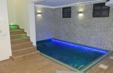 Villa Cecilia - 4 bedrooms, 4 bathrooms, heated inside pool, gym - Photo 26