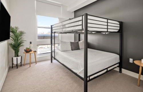 New! Sprawling Floor Plan - Central LoHi - Peloton - Foto 26