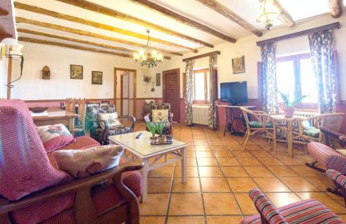 House with Jacuzzi and Mountain Views in Noguericas - Foto 20