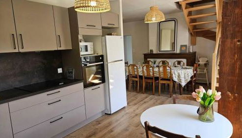 Lou Clapas - Photo 3