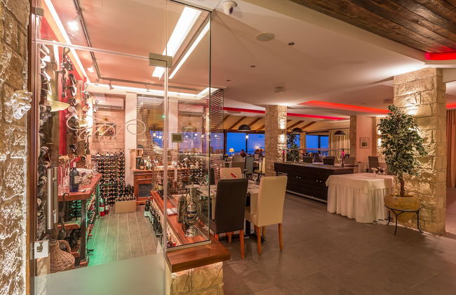 Hill View Restaurant & Apartments - Foto 32