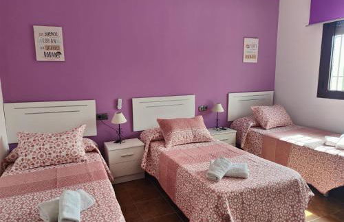 Chalet vacacional con piscina privada - Foto 24