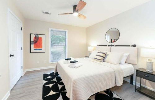 15 Min to UA Private Heated Pool Huge Yard Luxe Master - Foto 17