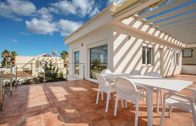 3-bed Villa Sleeps 8 With Private Pool - Foto 25