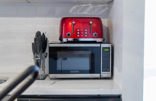 E10-1 Designer East Village Townhouse 1BR - Foto 62