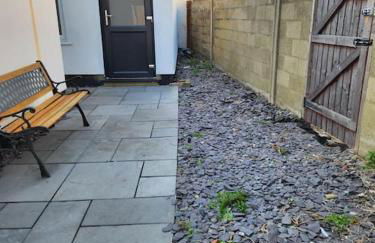 Lovely En-suite Room with private entry, Close to Station - Foto 11