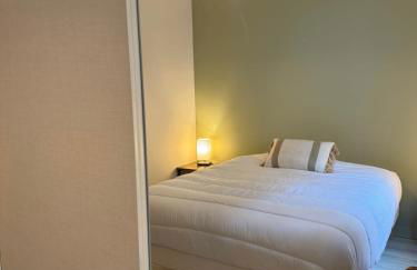 La Villa Pinède avec SPA à 5 minutes de la mer - Photo 15