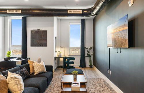 2BR, King Bd, Free Prkn, Gym, NYC View, 8min Train - Foto 70