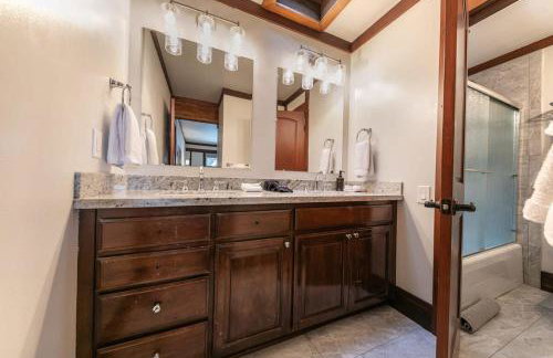 4BD Lakeside Retreat with Views - Foto 14