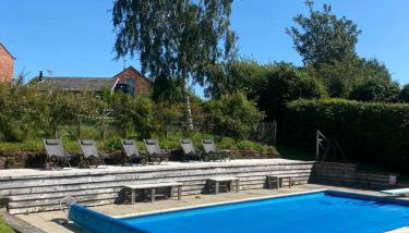 Luxury homely open-plan Barn with log burner & games room - Foto 3