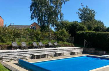 Luxury homely open-plan Barn with log burner & games room - Foto 3