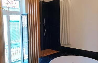 Belladonna Luxury Apartment - Photo 11