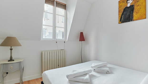 Charming 1 Bedroom Flat Coeur du Marais - Foto 2, Habitación