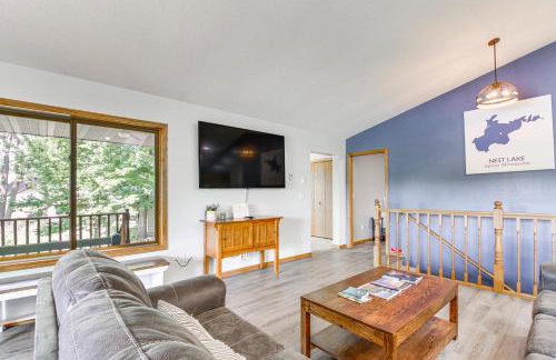 Private Lakefront Cabin with Hot Tub, Deck and Views - Foto 4