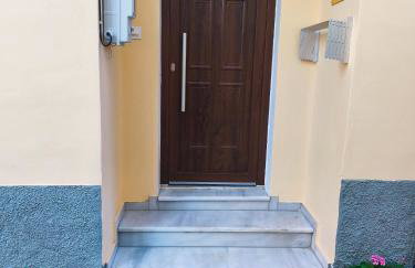 Anastasia's Corner - Photo 5