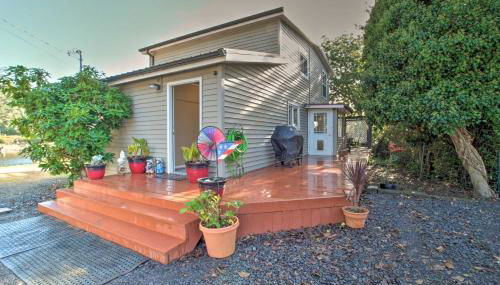 Waterfront North Bend Home 9 Miles into Town - Photo 2