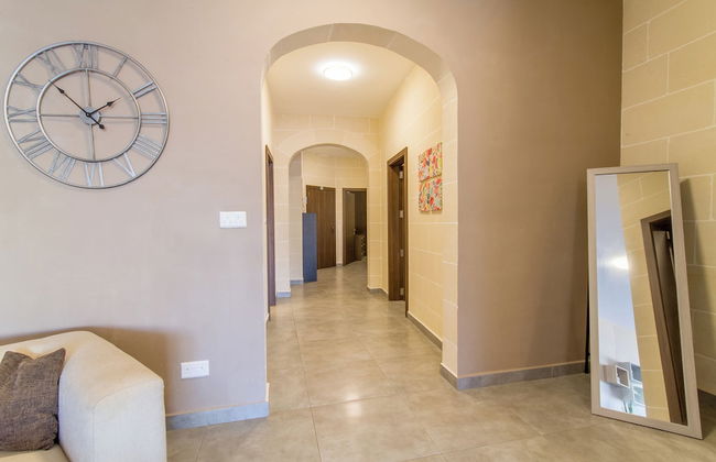 Ta'Siku Gozitan villa + Pool & hot tub - Foto 25