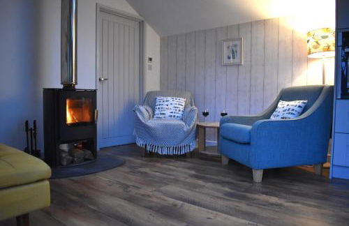 Bream Barn - sea view, woodburner, easy walk to the beach, parking, full kitchen - Foto 15