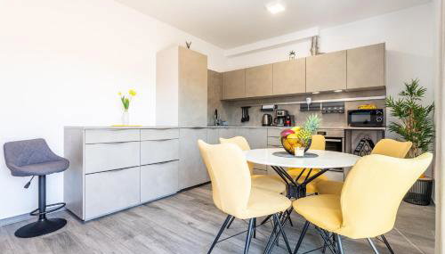 Luxury Modern Penthouse w Jacuzzi & Huge Terrace - Foto 3