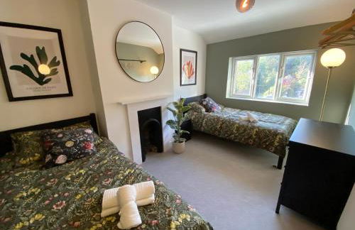 Tipsy Cottage with fire-pit and BBQ - Foto 4