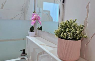 Lola's Place - Photo 50
