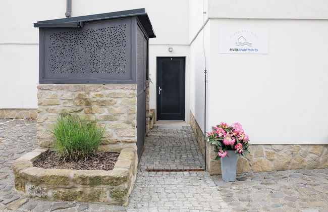 River Apartments - Photo 34