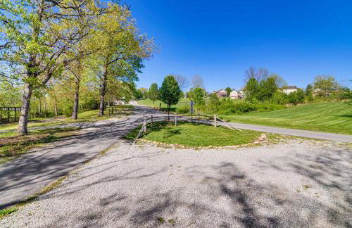 Cozy Lake Cumberland Cabin with Fire Pit - Foto 24