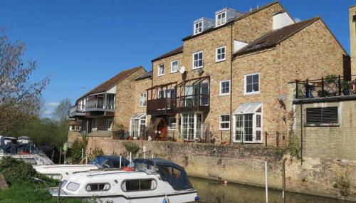 River Courtyard Ground Floor Apt 2BR Parking St Neots Town Centre - Foto 2