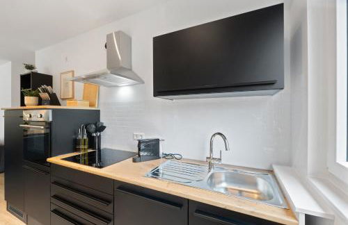 COMING HOME - Moderne Wohnung mit Nähe zu Köln Messe, Flughafen, Dom, Lanxess-Arena - schnelles WLAN, 2 Bäder, 2 kostenlose Parkplätze - Foto 15