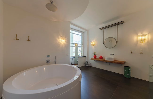 JOIVY Exclusive 3-bedroom flat near Cathedral of Genoa - Foto 67