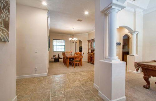 Private Oasis With Pool & Spa- 3400clr 4 Bedroom Home by RedAwning - Foto 15