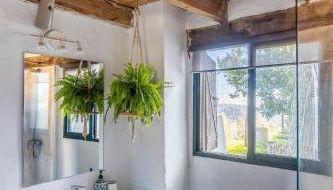 Modern comforts and rustic charm - Photo 3