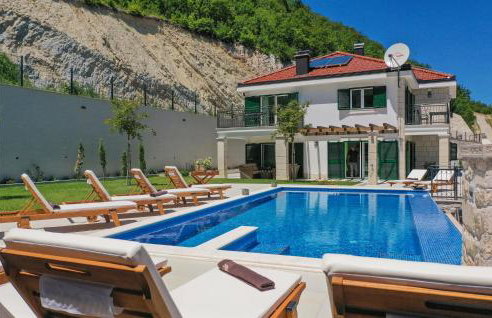 Cozy Home In Ricice With Wifi - Foto 14