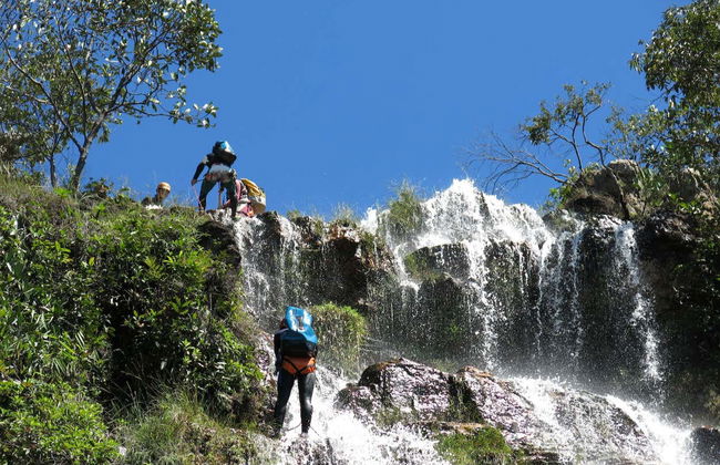 Água Fría Waterfall Rappelling - Foto 2