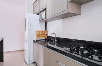 2 QUARTOS com Churrasqueira na Varanda, Piscina, Garagem interna, WiFi 500mbps, Ar Condicionado e Telas de Proteção - Foto 21