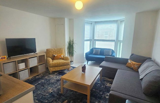 Seaside Haven Coastal Comfort 200m from the Beach - Foto 31