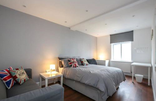 Large Modern Spacious House 6 Bedrooms 5 Bathrooms - Foto 22