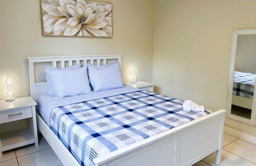 Sunny Isles Apartments by MiaRentals - Photo 104