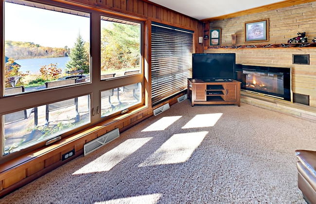 Sandys Beach House - Photo 13