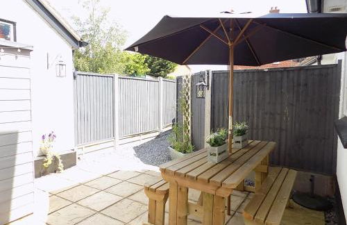 Three-Time Award Winning 1700's Grd 2 listed cottage near Stonehenge - Foto 6